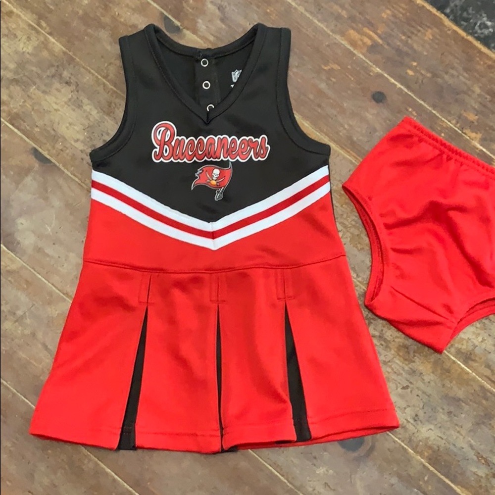 Buccaneers 🏴‍☠️ cheer apparel